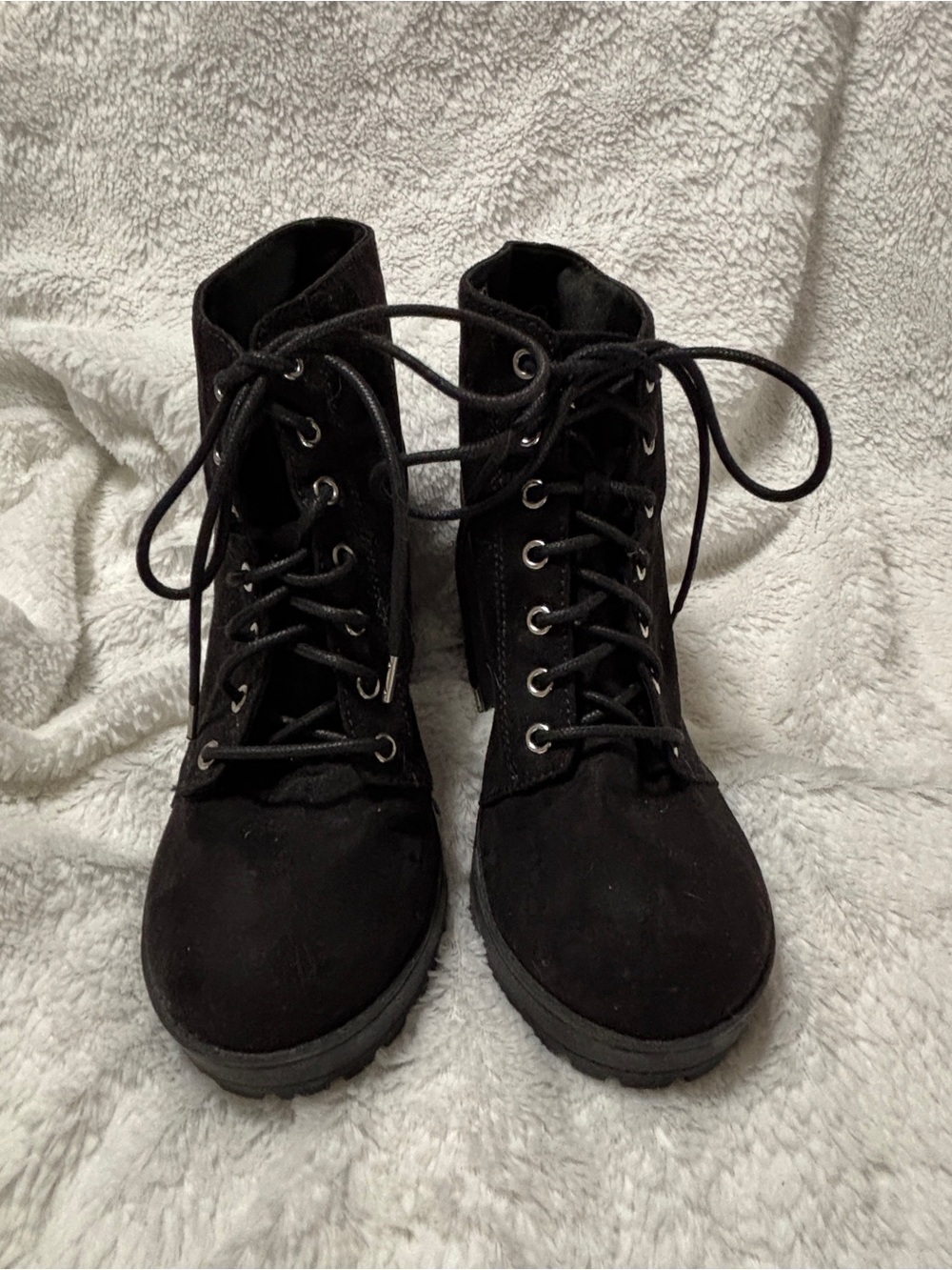 H&M Divided Black Lace-Up Women's Ankle Boots with 4” block heel. EUC